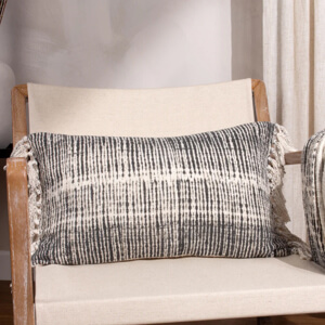 Yard Sono Black Ink Cushion